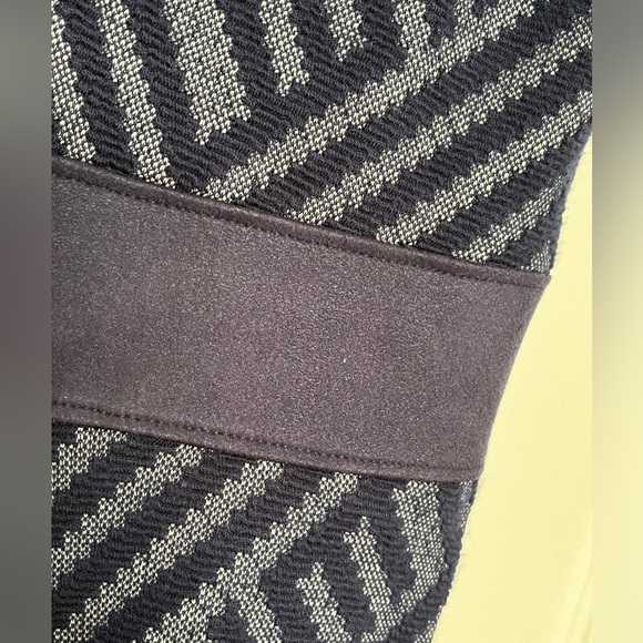 🇨🇦 Annie 50 knit geometric print navy blue dress size xs - Picture 5 of 11